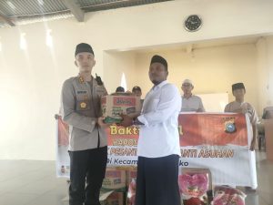 Sambangi Ponpes dan Panti Asuhan di Bagansiapiapi, Kapolres Rohil Berikan Bantuan Sembako